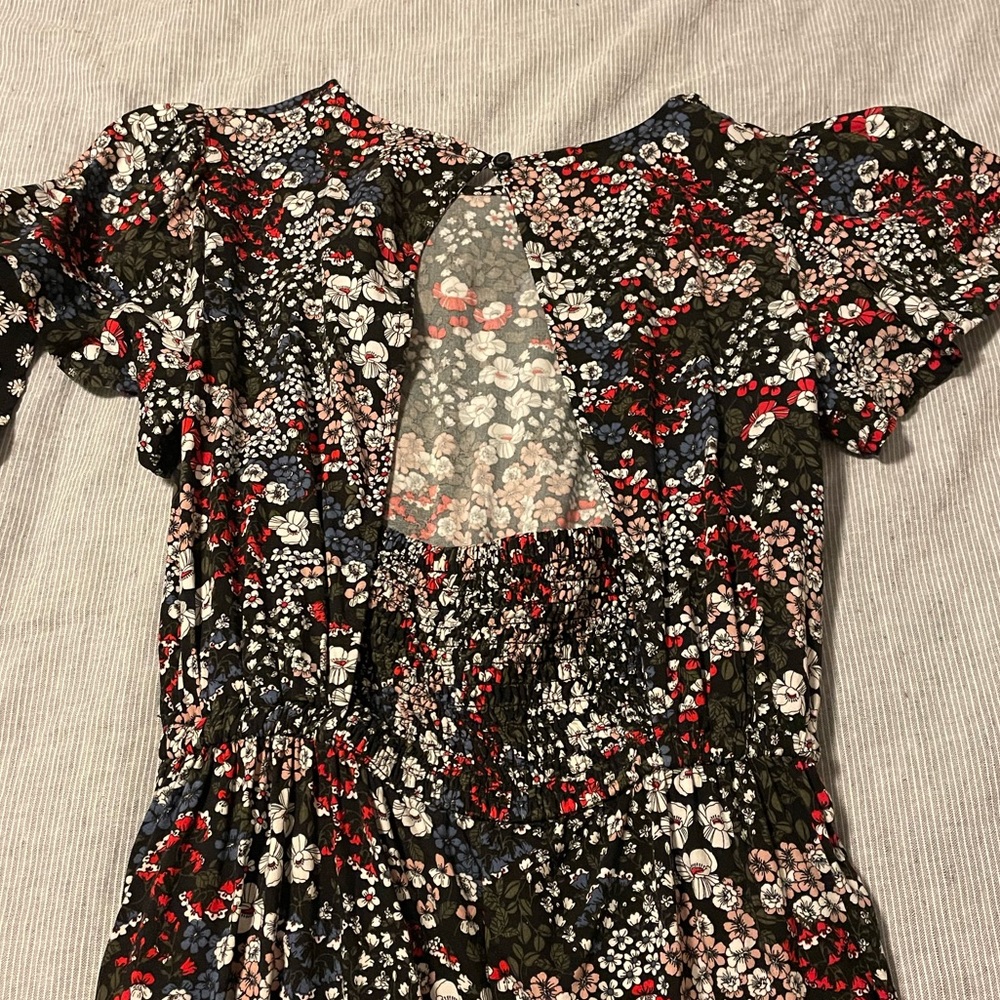SIX great outfits 🔥- one low price!
